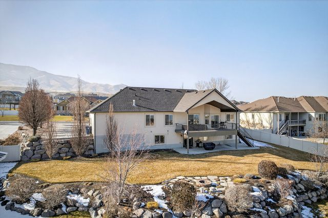 3926 S PANORAMA DR, Saratoga Springs, UT 84045