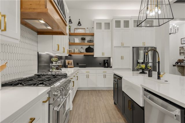 5201 Vintage Oaks Court, College Station, TX 77845