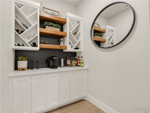 5201 Vintage Oaks Court, College Station, TX 77845