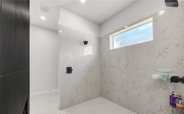 5201 Vintage Oaks Court, College Station, TX 77845