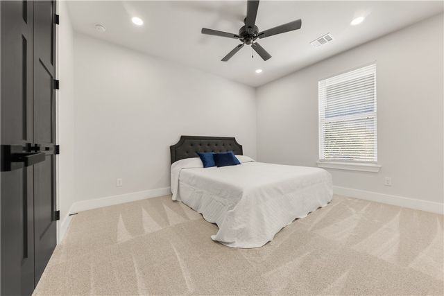 5201 Vintage Oaks Court, College Station, TX 77845