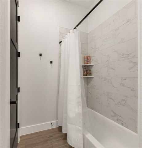 5201 Vintage Oaks Court, College Station, TX 77845