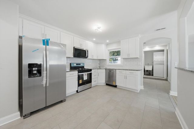 15248 Highland Avenue, Orland Park, IL 60462