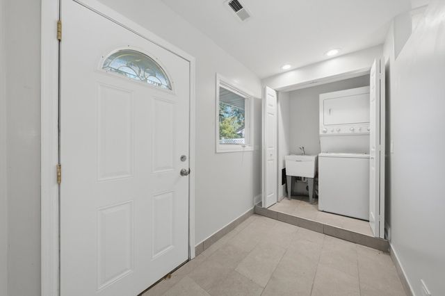 15248 Highland Avenue, Orland Park, IL 60462