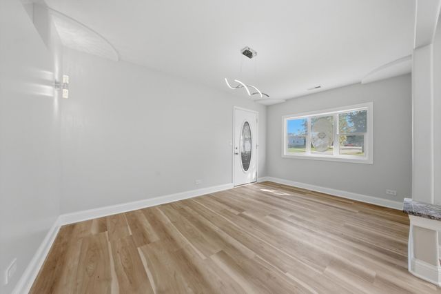 15248 Highland Avenue, Orland Park, IL 60462