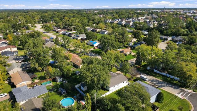 15248 Highland Avenue, Orland Park, IL 60462