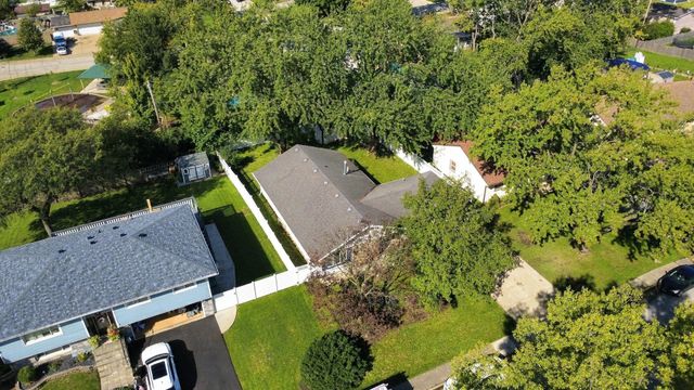 15248 Highland Avenue, Orland Park, IL 60462