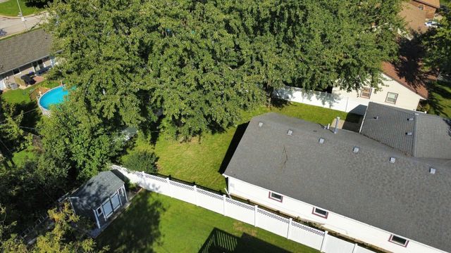 15248 Highland Avenue, Orland Park, IL 60462