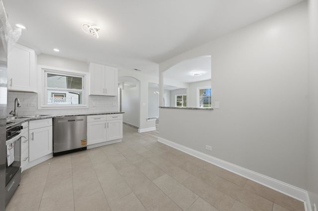 15248 Highland Avenue, Orland Park, IL 60462