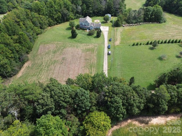 3137 Yorkshire Lane, Boonville, NC 27011