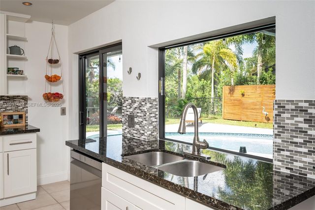 511 SW 168th Ave 0, Weston, FL 33326