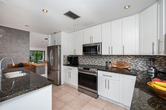 511 SW 168th Ave 0, Weston, FL 33326