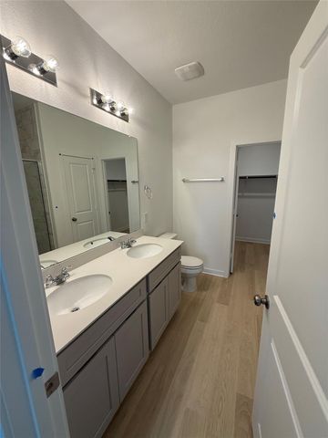 138 Golden Bell WAY, Buda, TX 78610