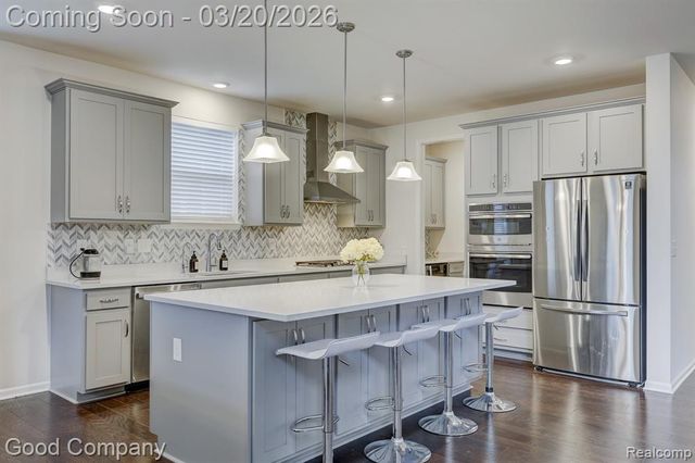 53217 Bay Laurel Lane, South Lyon, MI 48178