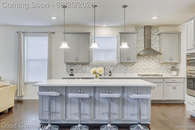 53217 Bay Laurel Lane, South Lyon, MI 48178