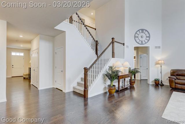 53217 Bay Laurel Lane, South Lyon, MI 48178