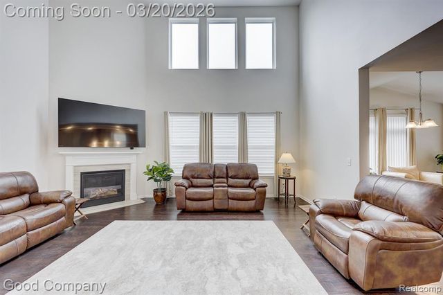 53217 Bay Laurel Lane, South Lyon, MI 48178