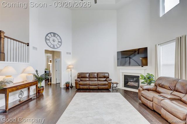 53217 Bay Laurel Lane, South Lyon, MI 48178