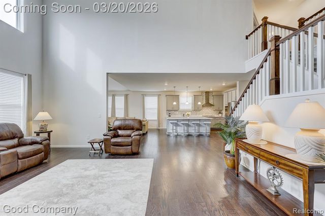 53217 Bay Laurel Lane, South Lyon, MI 48178