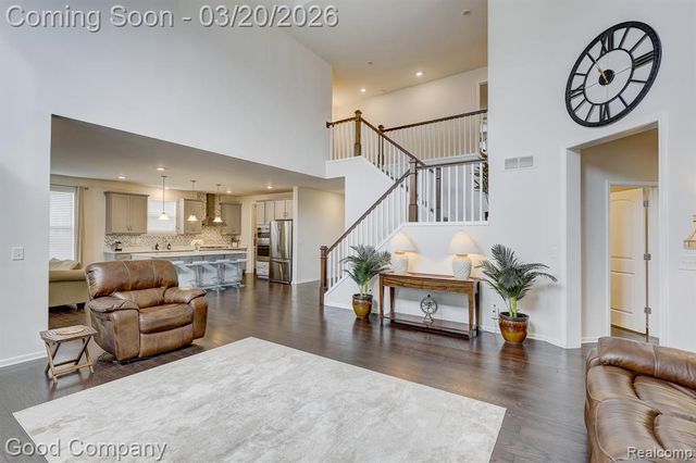 53217 Bay Laurel Lane, South Lyon, MI 48178