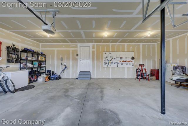 53217 Bay Laurel Lane, South Lyon, MI 48178