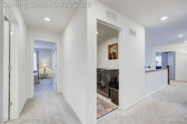 53217 Bay Laurel Lane, South Lyon, MI 48178