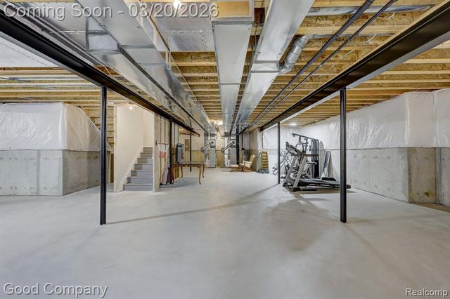 53217 Bay Laurel Lane, South Lyon, MI 48178