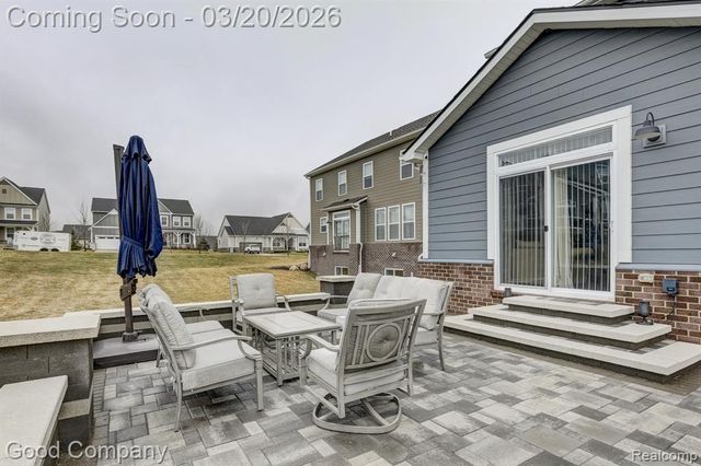 53217 Bay Laurel Lane, South Lyon, MI 48178