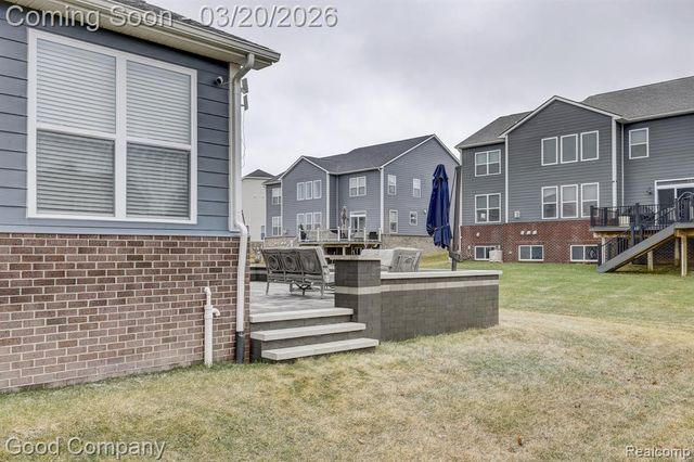 53217 Bay Laurel Lane, South Lyon, MI 48178
