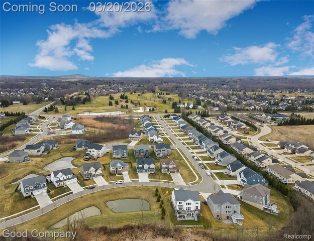 53217 Bay Laurel Lane, South Lyon, MI 48178