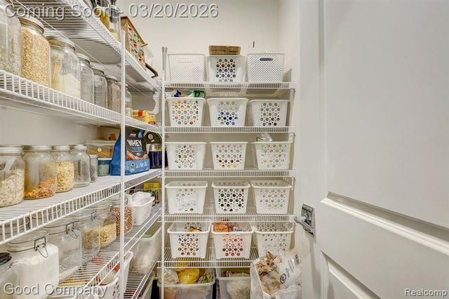 53217 Bay Laurel Lane, South Lyon, MI 48178