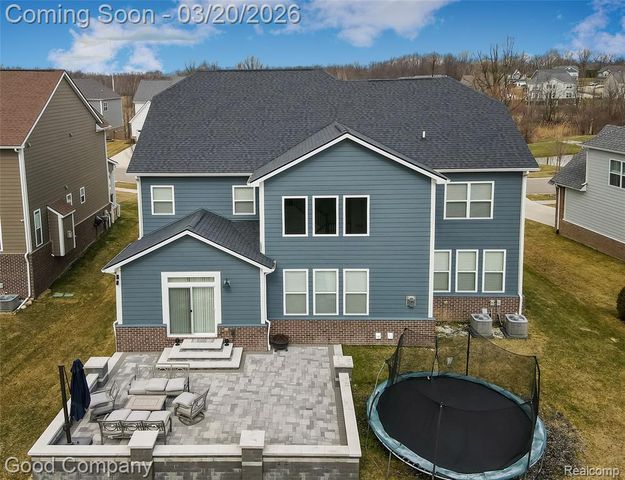 53217 Bay Laurel Lane, South Lyon, MI 48178