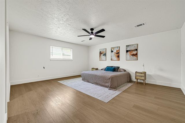 723 Loire Lane, Houston, TX 77090