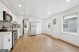 1637 W GIRARD AVE #4, Philadelphia, PA 19130