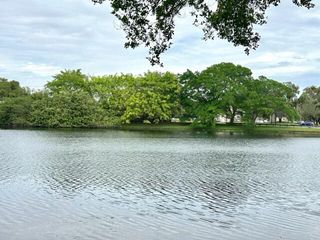 9450 Poinciana Place 301, Davie, FL 33324