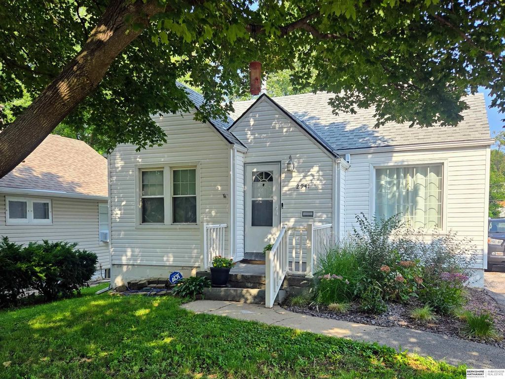 2941 N 49th Street, Omaha, NE 68104