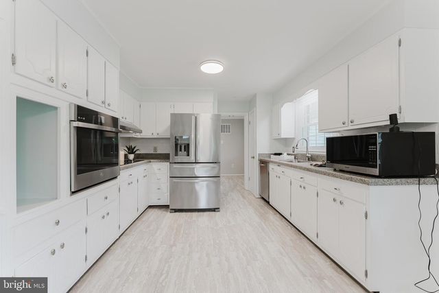 4921 BRIAR ST, Fairfax, VA 22032
