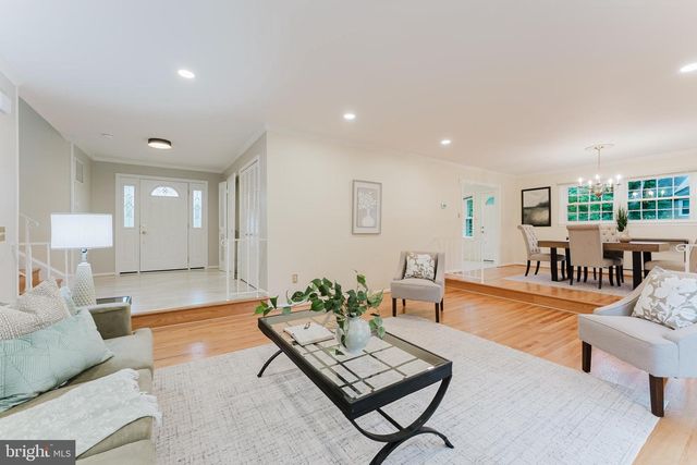 4921 BRIAR ST, Fairfax, VA 22032