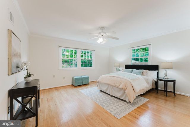 4921 BRIAR ST, Fairfax, VA 22032
