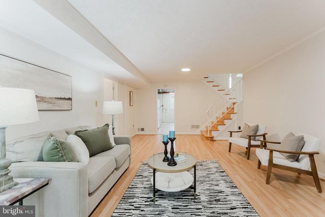 4921 BRIAR ST, Fairfax, VA 22032