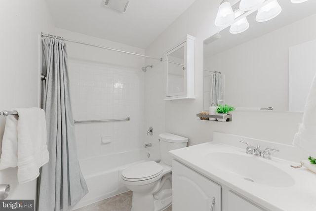 4921 BRIAR ST, Fairfax, VA 22032