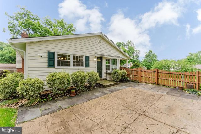 4921 BRIAR ST, Fairfax, VA 22032