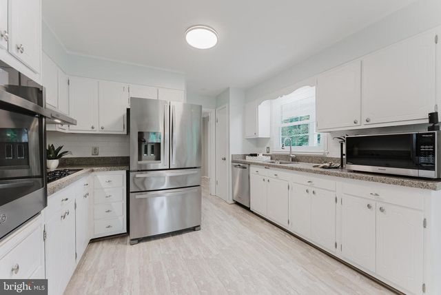 4921 BRIAR ST, Fairfax, VA 22032