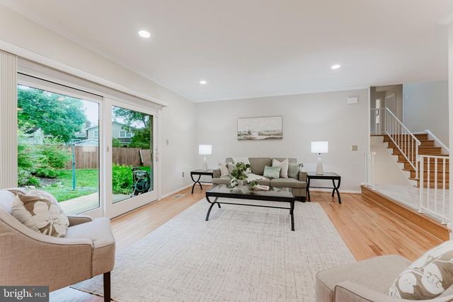 4921 BRIAR ST, Fairfax, VA 22032