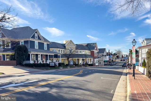 4921 BRIAR ST, Fairfax, VA 22032