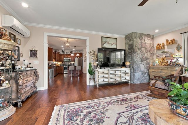 1160 Fleet Town Rd, Dickson, TN 37055