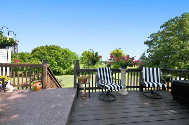 1160 Fleet Town Rd, Dickson, TN 37055