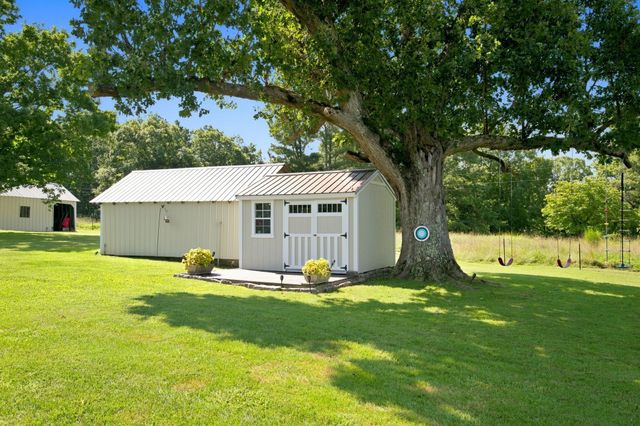 1160 Fleet Town Rd, Dickson, TN 37055
