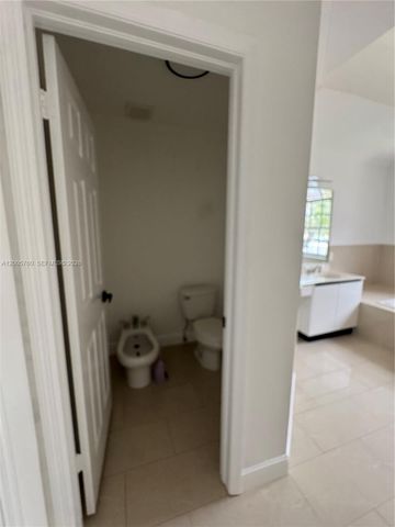 15071 SW 136th Pl 15071, Miami, FL 33186