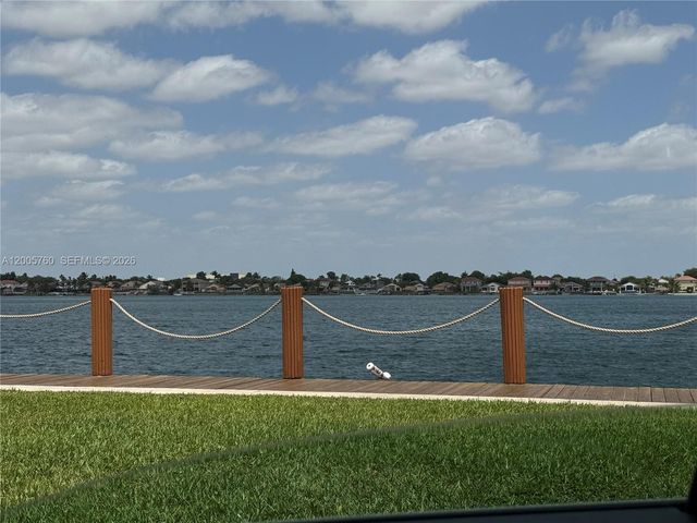 15071 SW 136th Pl 15071, Miami, FL 33186